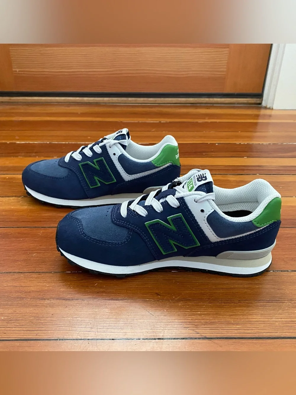 New Balance Kids 574 V1 Lace-Up Sneakers (NWOT)